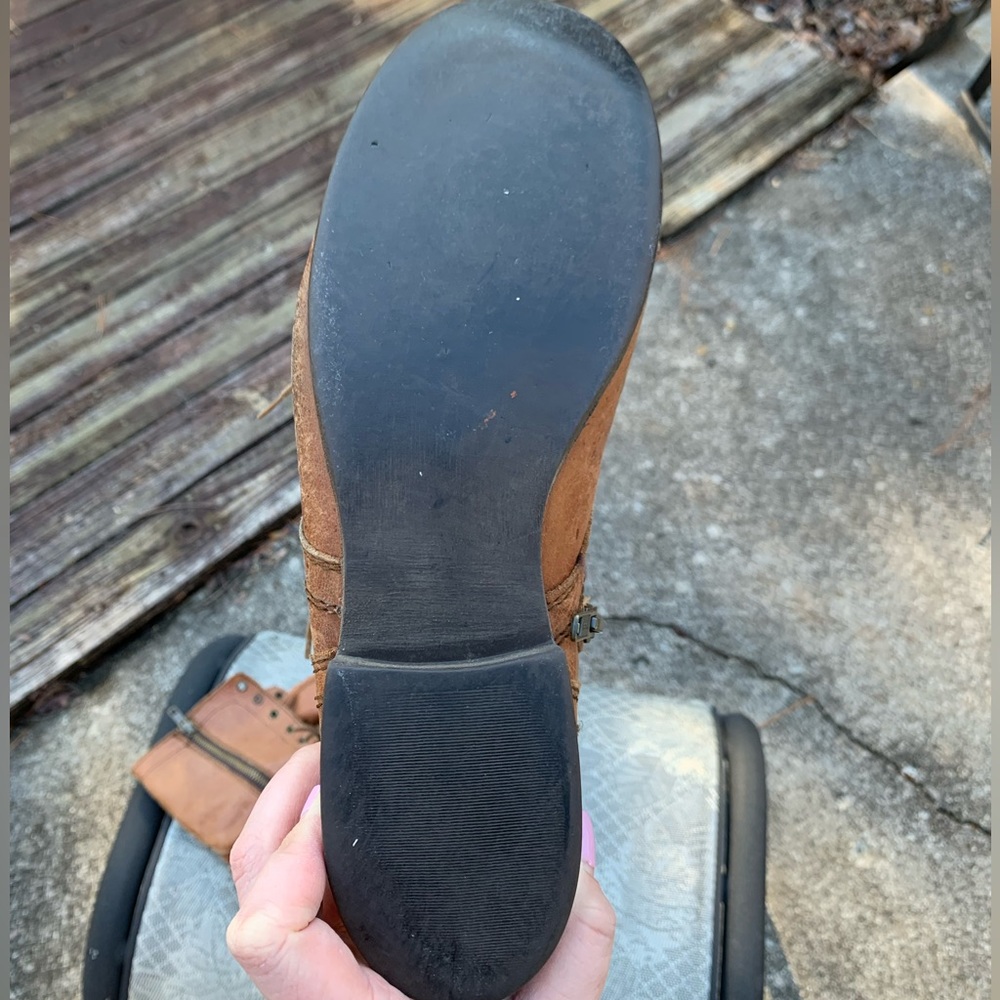Worn Genuine Leather Zip-up Combat Boots - Picture 10 of 16